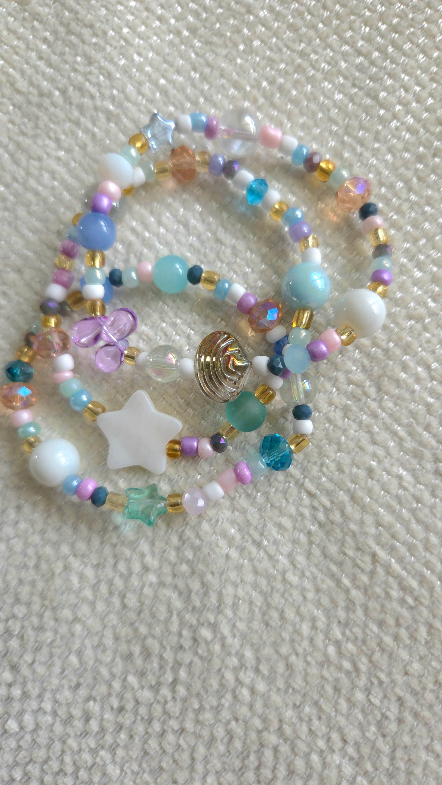 Playita Elastic Bracelet Set — pulseras elásticas hechas a mano, summer vibes, stacking colorful, dopamine dressing, Y2K fashion.
