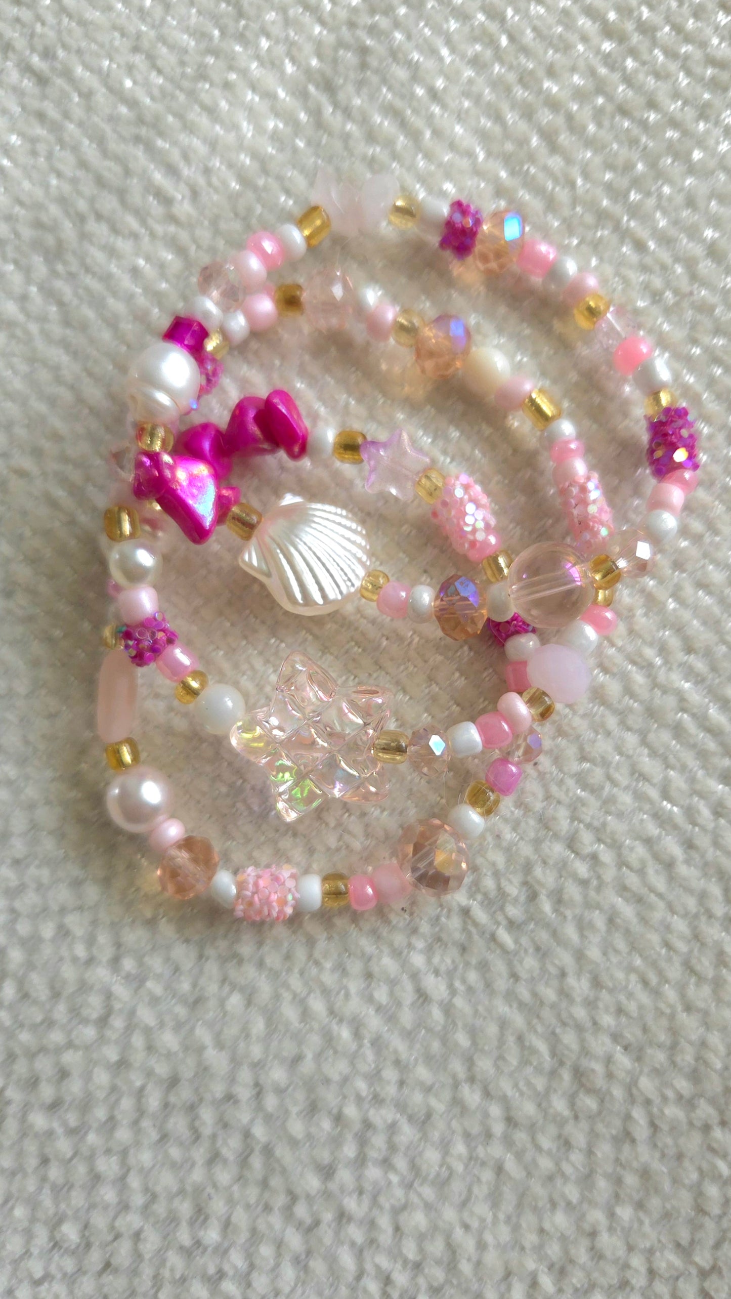 Playita Elastic Bracelet Set — pulseras elásticas hechas a mano, summer vibes, stacking colorful, dopamine dressing, Y2K fashion.
