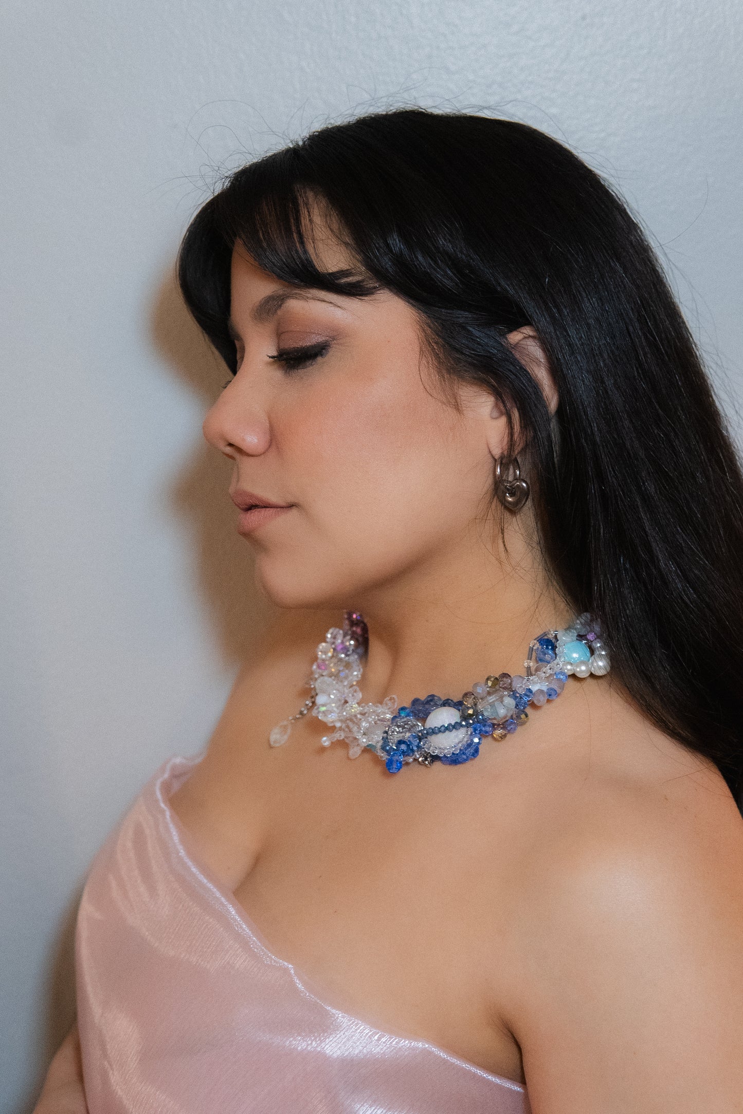 ❄️✨ Queen Tundra Necklace – Glass Beads, Freshwater Pearls & Semi-Precious Stones | Handmade Statement Jewelry