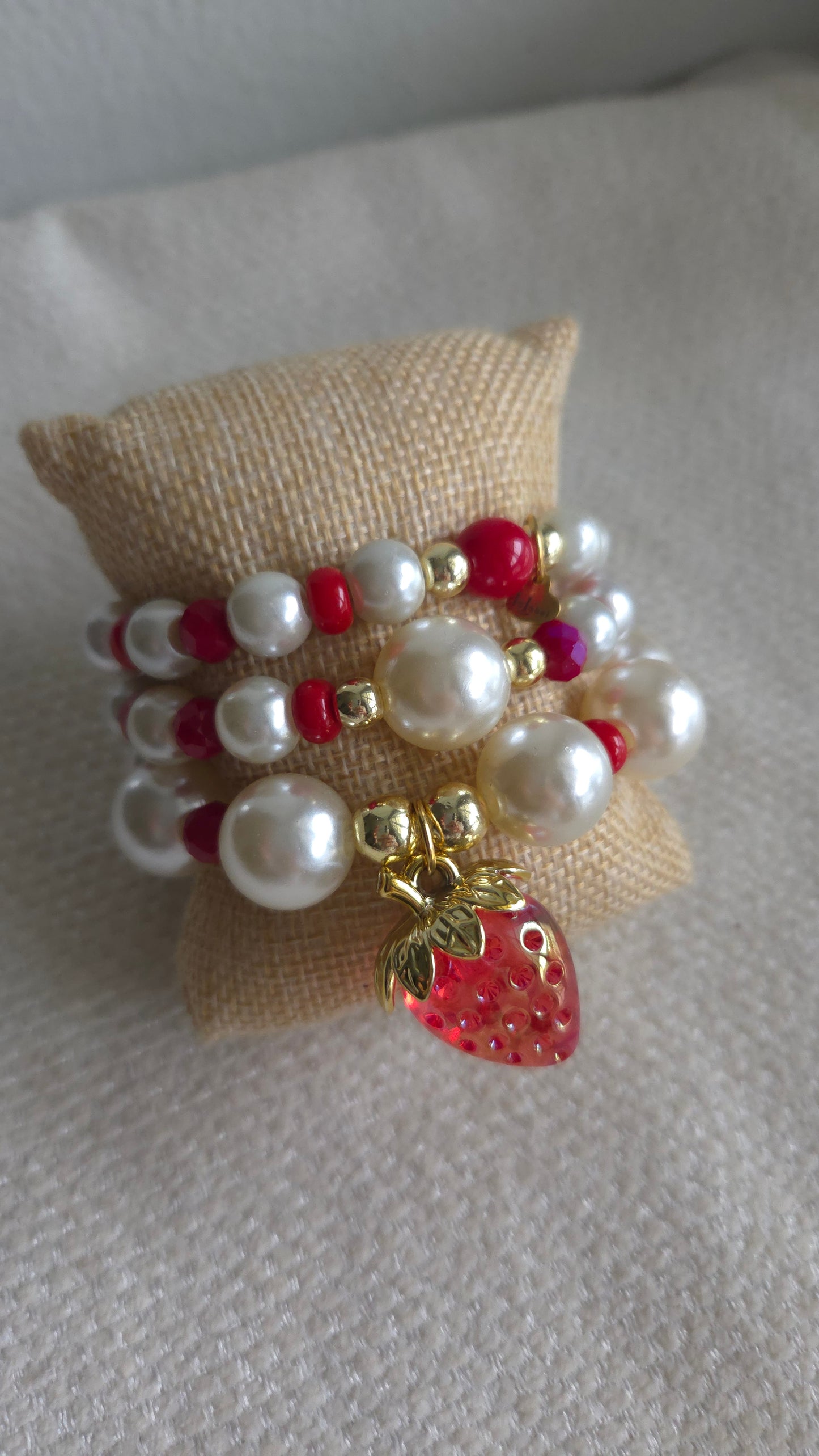 elastic bracelet set, handmade jewelry, dopamine fashion, kawaii Y2K, strawberry charm, crystal pearls, colorful accessories, chunky pearls, nostalgia jewelry, maximalista style