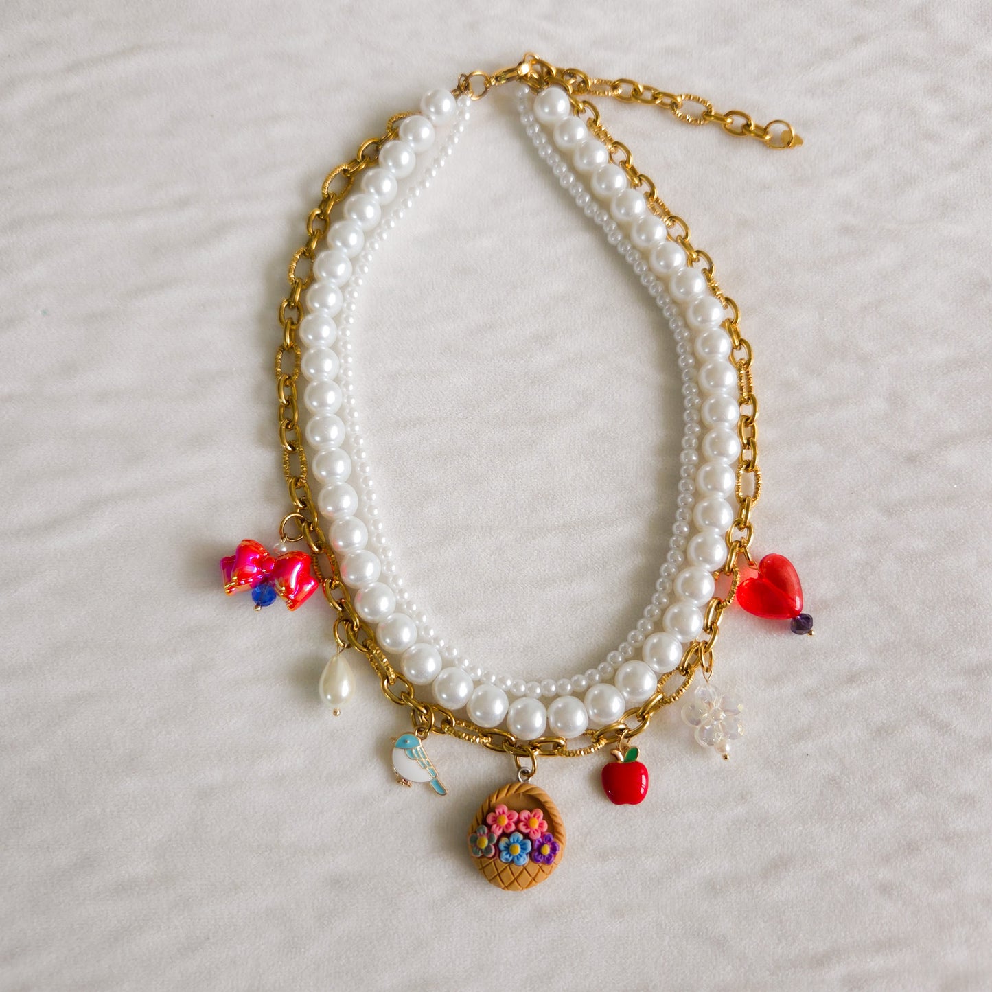 🍎Snow White Inspired Layered Necklace – Handmade Princess Jewelry with Pearls, Charms & Gold Chain