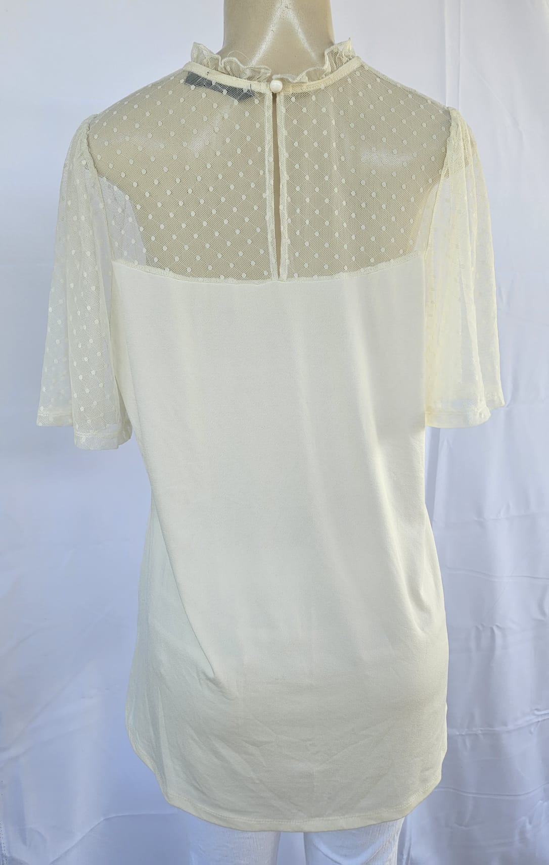 Cure- Large Lace Ruffled Scalloped Neck Blouse