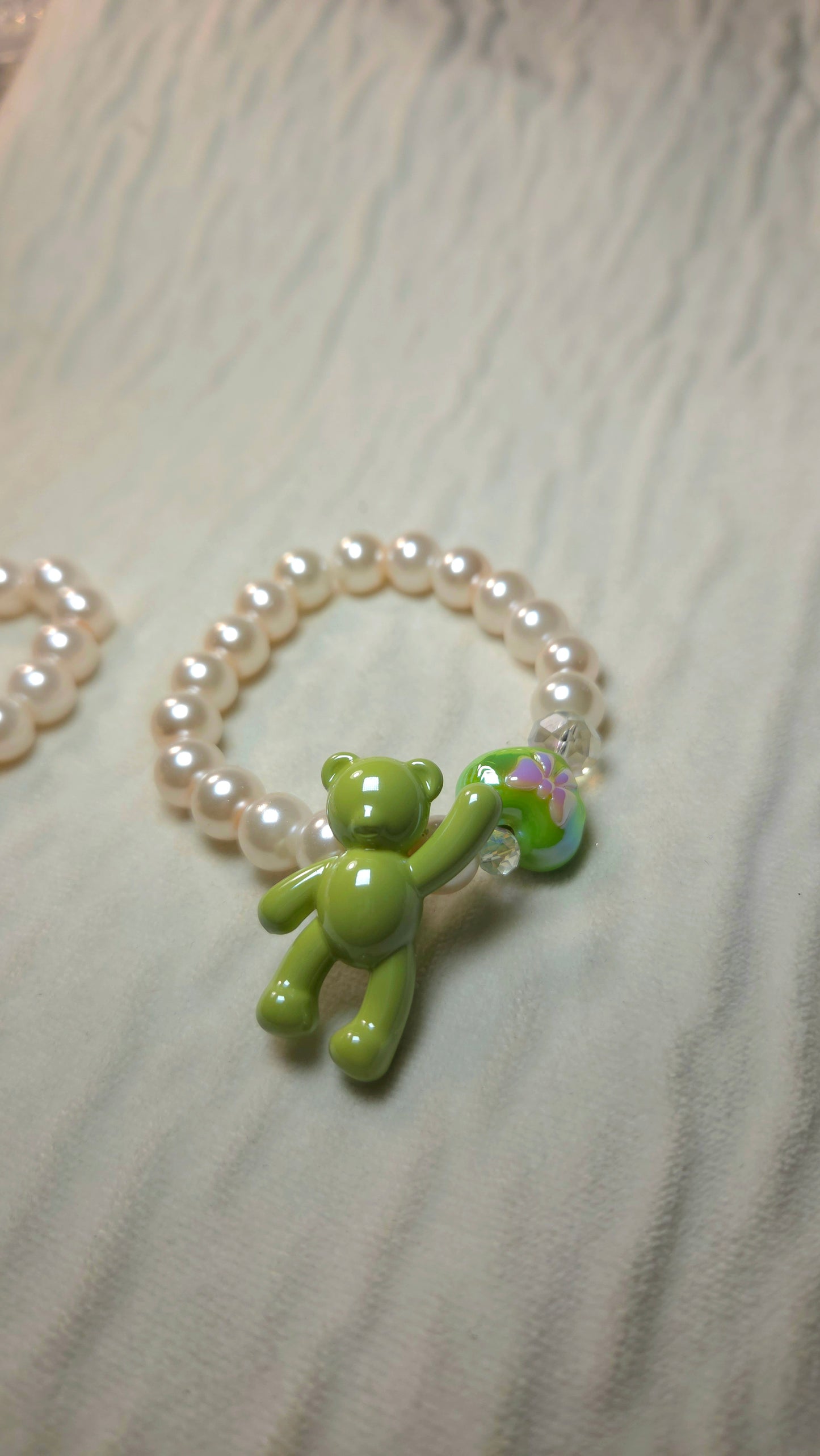 🧸✨ Teddy Love Bounce Bracelet – Handmade Y2K Dopamine Jewelry | Cute Statement Bracelet