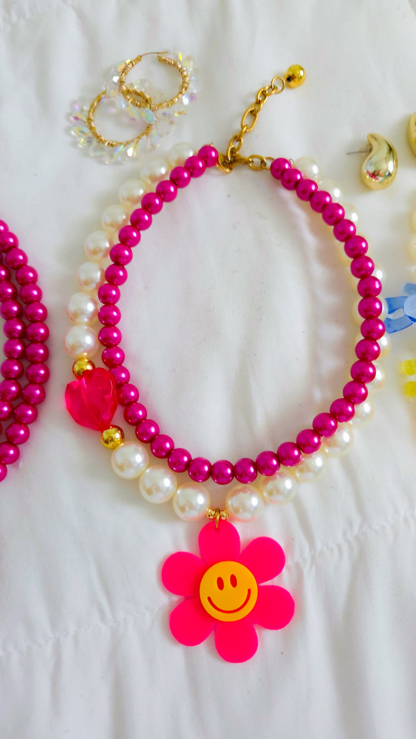 πΈ Smiley Bloom Necklace π | Fuchsia Glass Pearls | Dopamine Dressing | Y2K Statement Jewelry