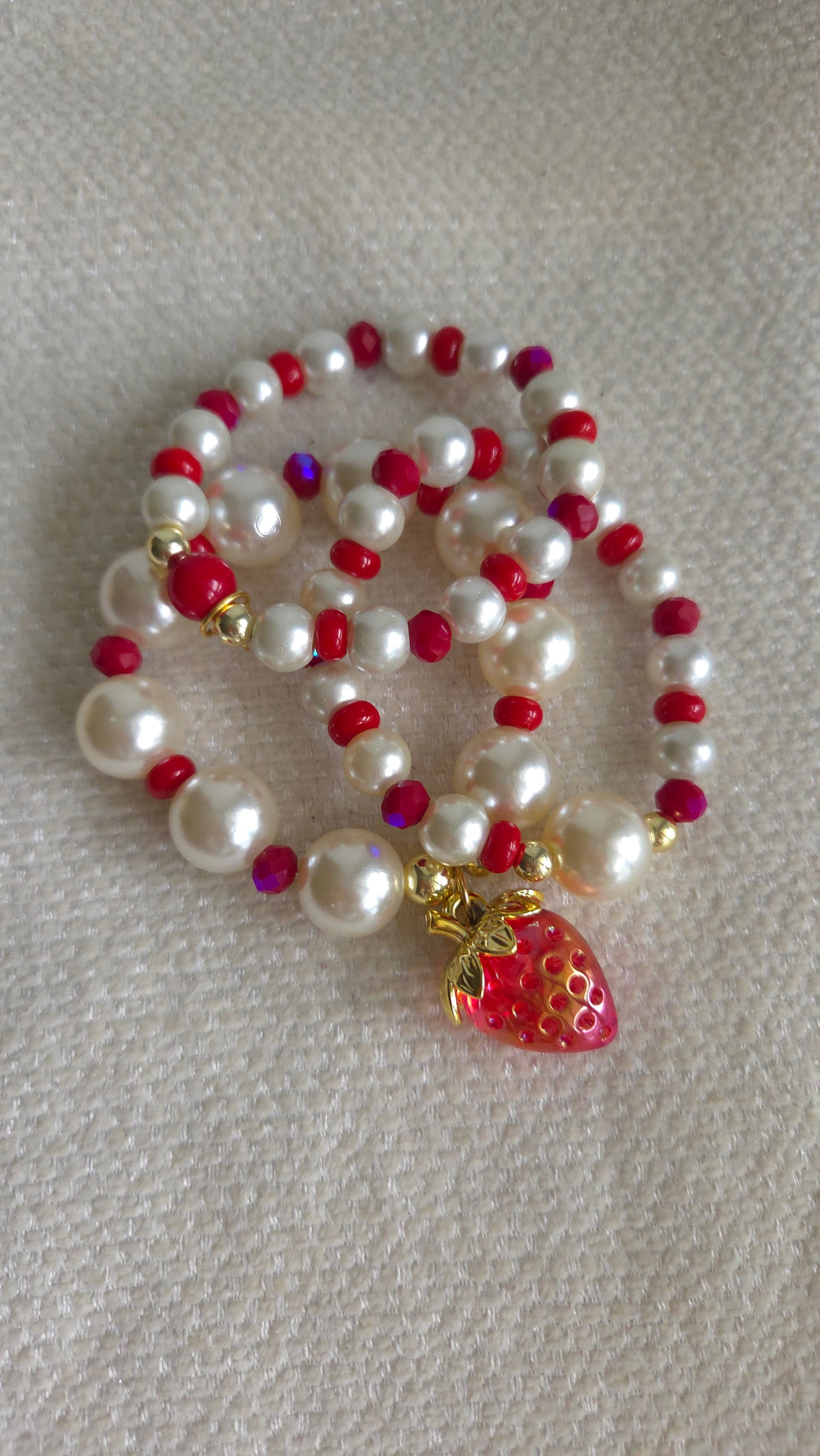 elastic bracelet set, handmade jewelry, dopamine fashion, kawaii Y2K, strawberry charm, crystal pearls, colorful accessories, chunky pearls, nostalgia jewelry, maximalista style