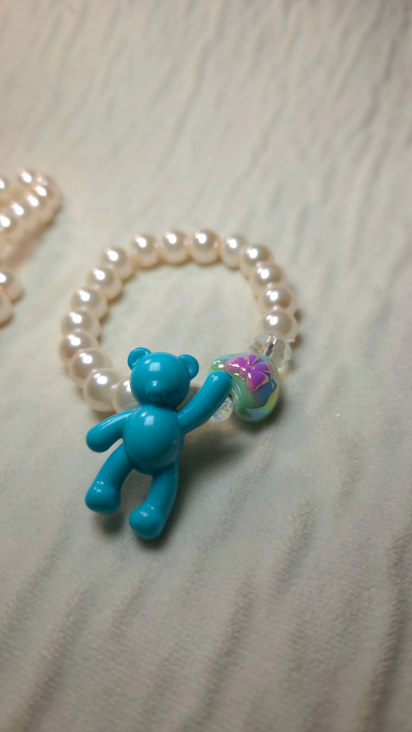 🧸✨ Teddy Love Bounce Bracelet – Handmade Y2K Dopamine Jewelry | Cute Statement Bracelet