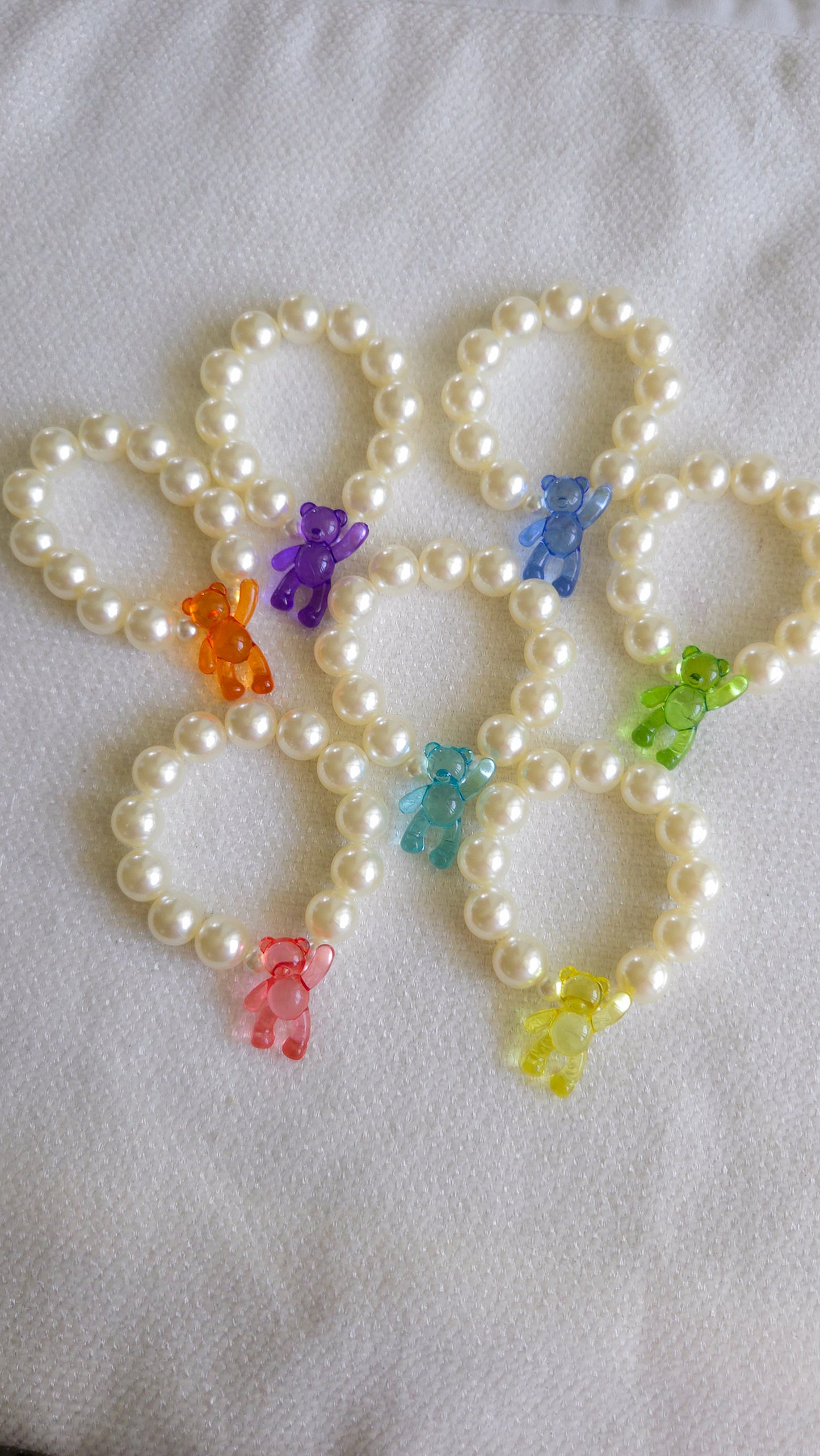 ✨ Crystal Teddy Elastic Bracelet – Handmade Chunky Pearls & Acrylic Bears | Y2K Dopamine Dressing Jewelry