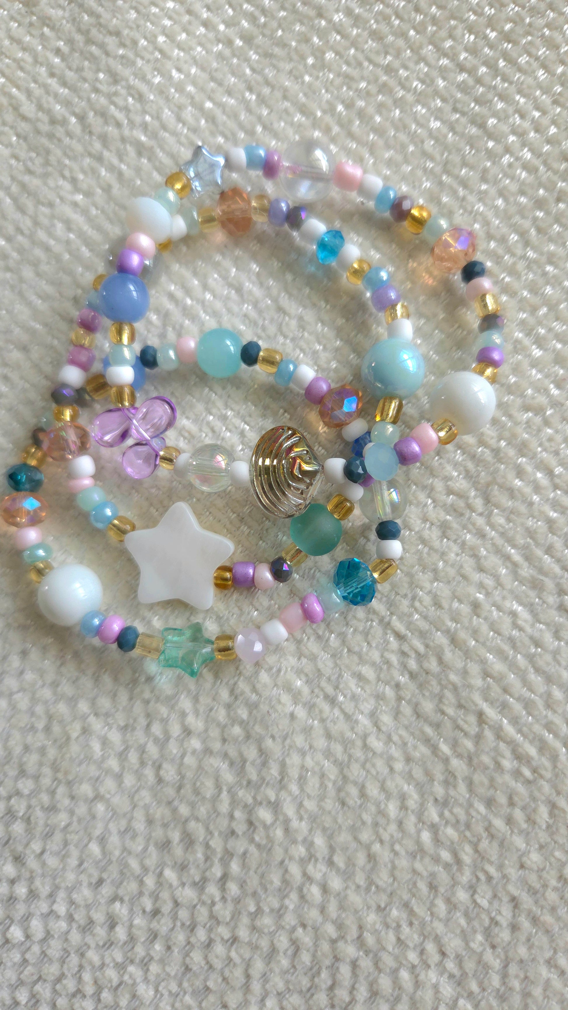 Playita Elastic Bracelet Set — pulseras elásticas hechas a mano, summer vibes, stacking colorful, dopamine dressing, Y2K fashion.