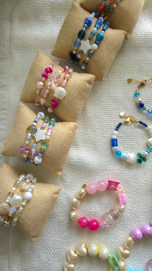 Playita Elastic Bracelet Set — pulseras elásticas hechas a mano, summer vibes, stacking colorful, dopamine dressing, Y2K fashion.