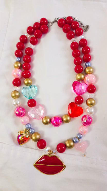 Kiss Me Necklace 💋💗