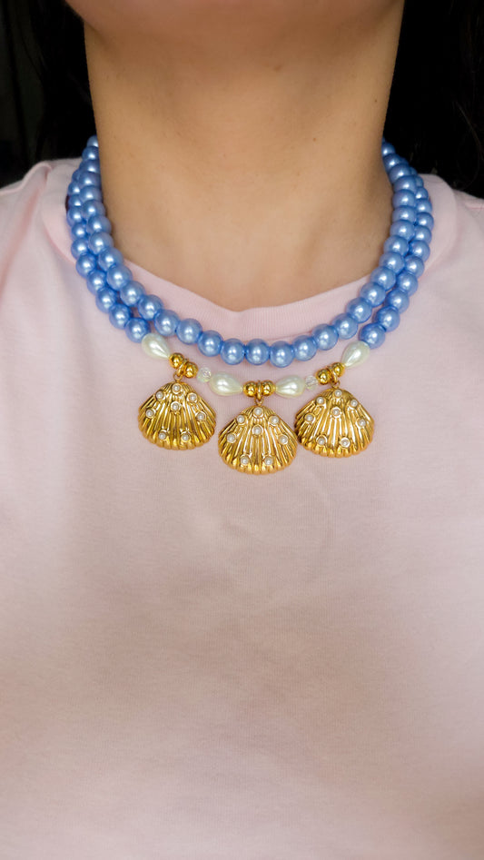 🧜‍♀️Mermaid Treasure Necklace – Y2K Inspired Glass Pearls & Gold Seashells