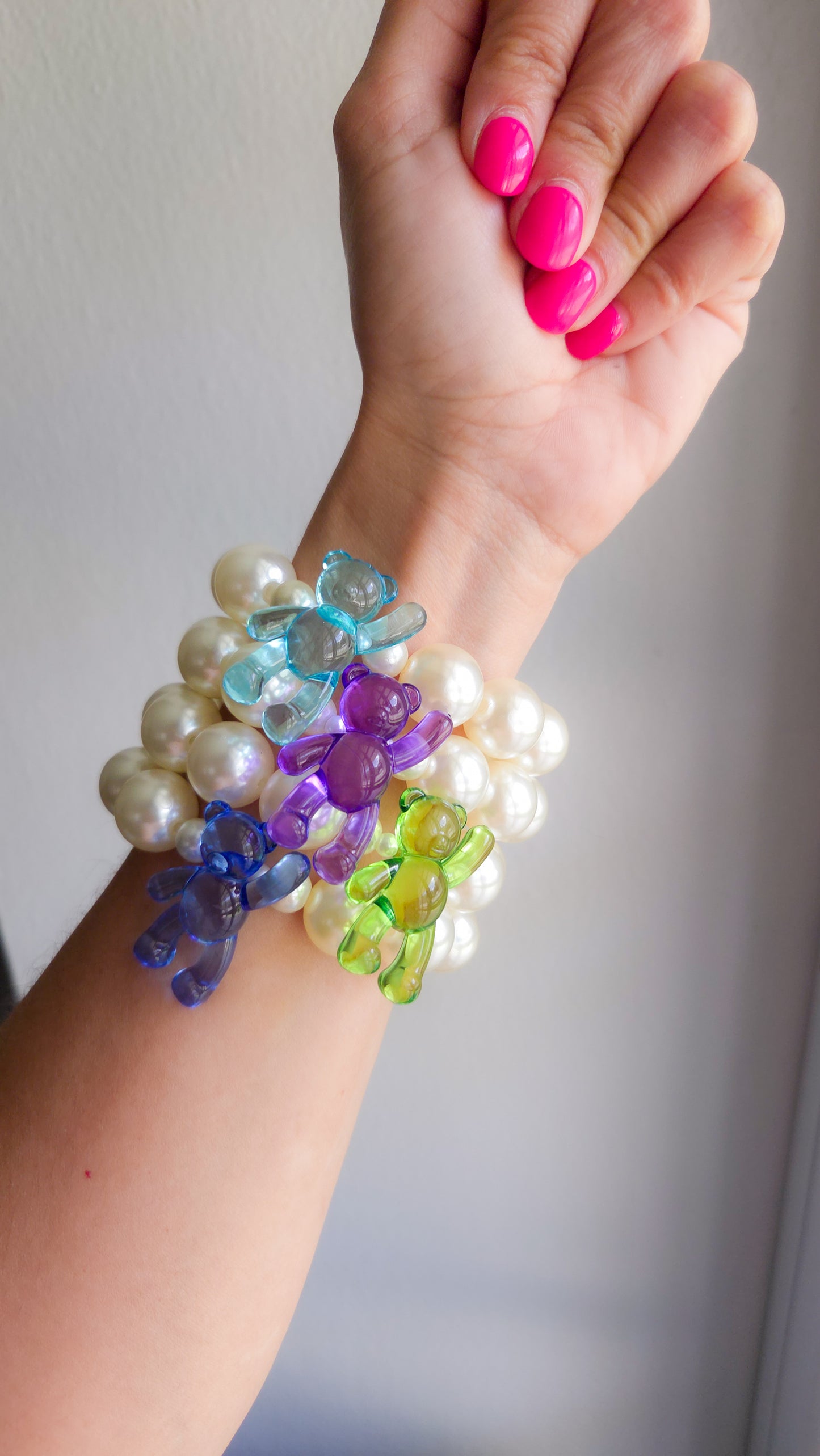 ✨ Crystal Teddy Elastic Bracelet – Handmade Chunky Pearls & Acrylic Bears | Y2K Dopamine Dressing Jewelry