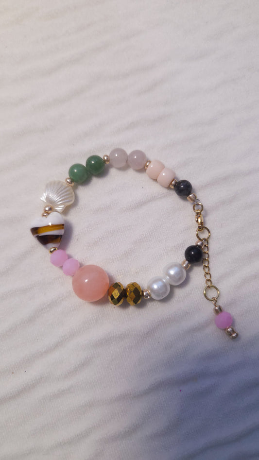 Shell Heart Charm Bracelet