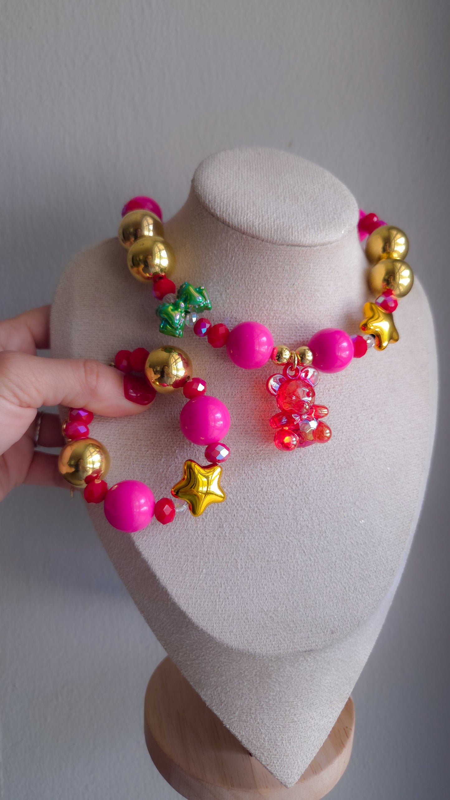 🎄 Merry & Bright Teddy Necklace