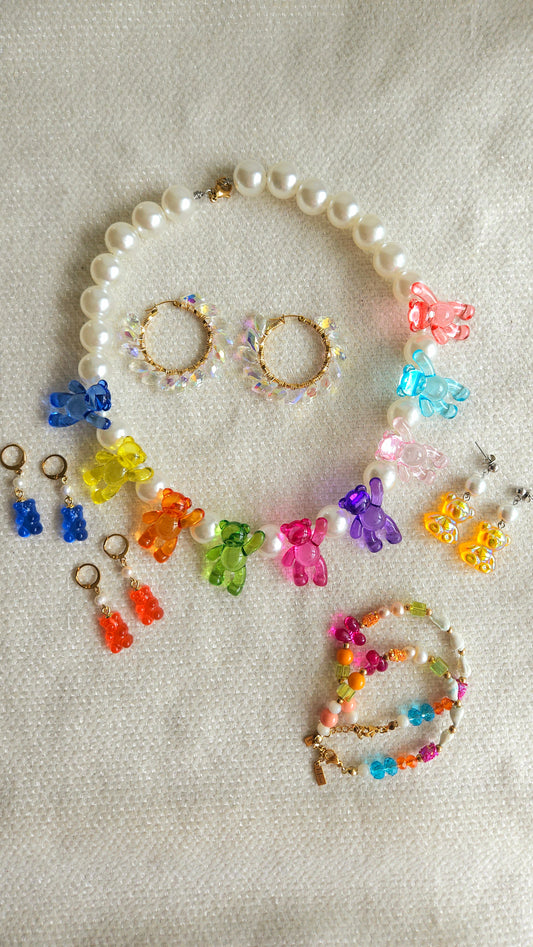 ✨ Crystal Teddies Necklace – Acrylic Pearls & Teddy Bear Charms | Handmade Y2K Statement Jewelry
