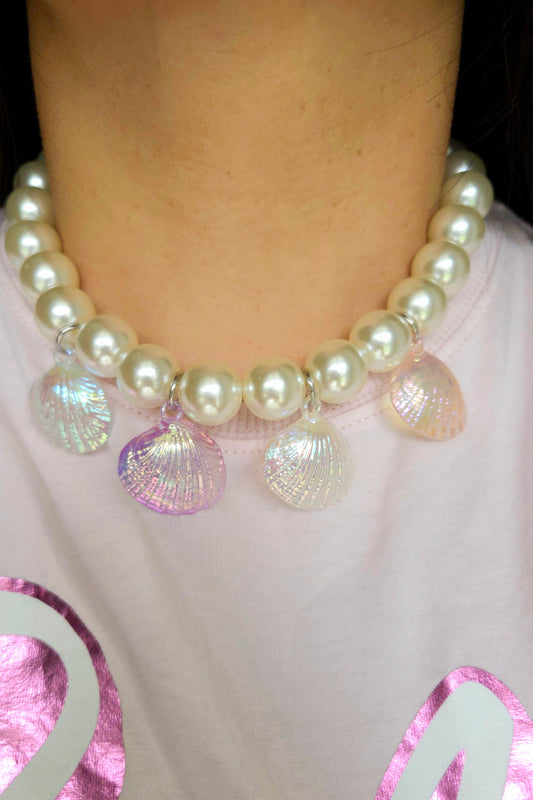 ✨ Conchita Pearl Necklace