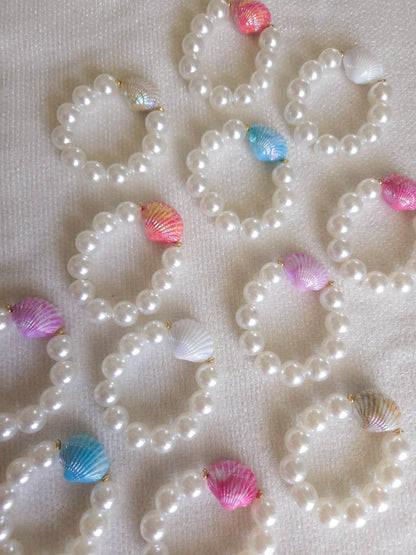 Shell Pearl Bracelet