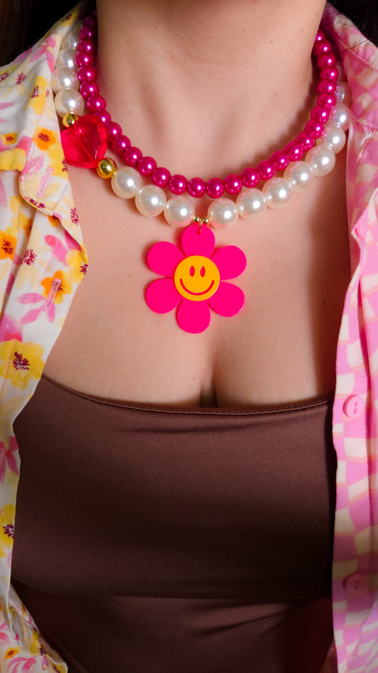 🌸 Smiley Bloom Necklace 😊 | Fuchsia Glass Pearls | Dopamine  Dressing | Y2K Statement Jewelry