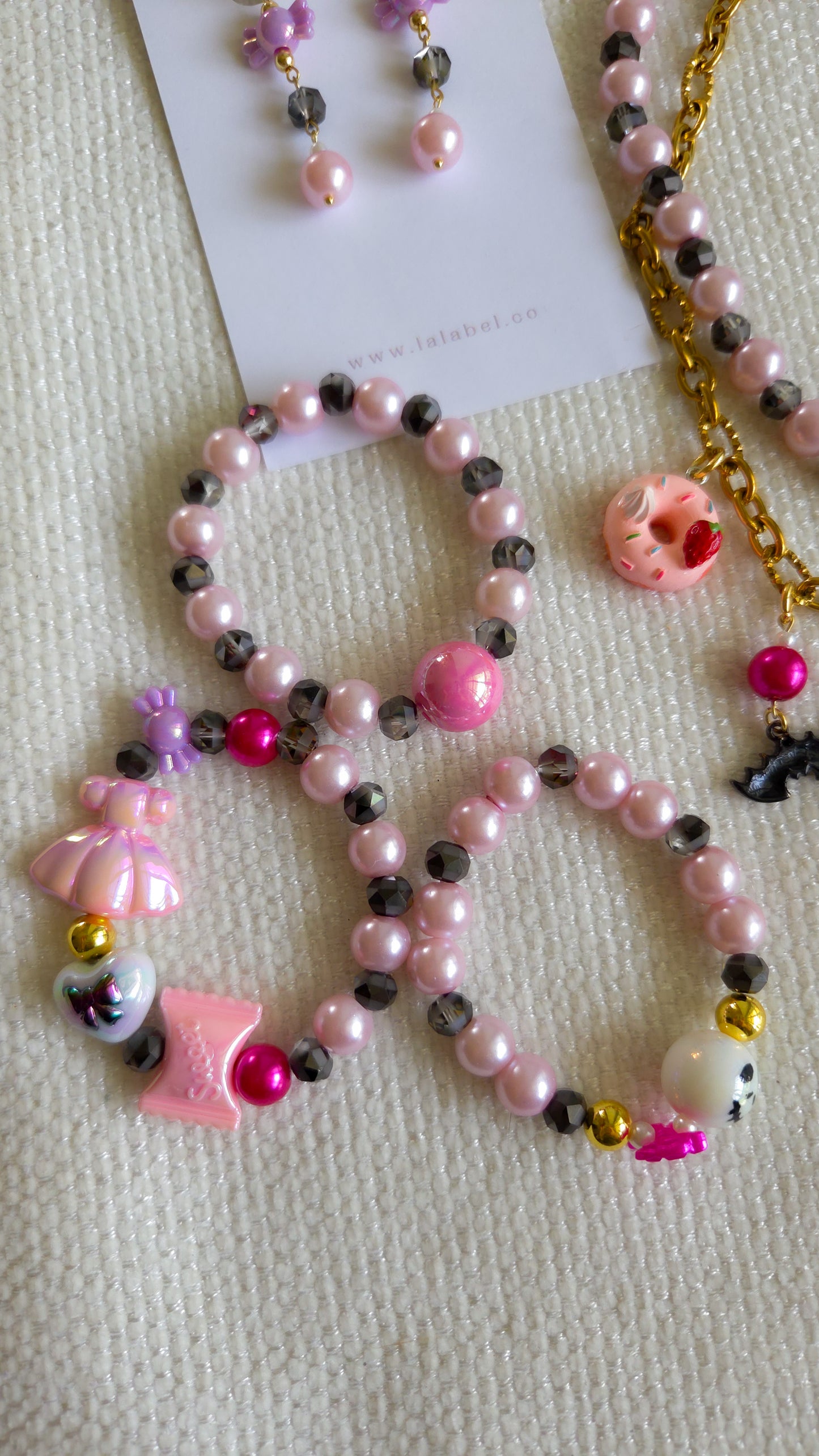 Sweet & Spooky Charm Bracelet Set – Kawaii Main Character Energy 🎀👻