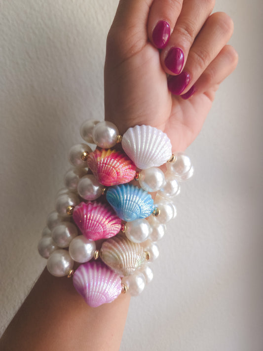 Shell Pearl Bracelet
