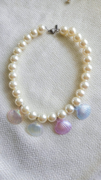 ✨ Conchita Pearl Necklace