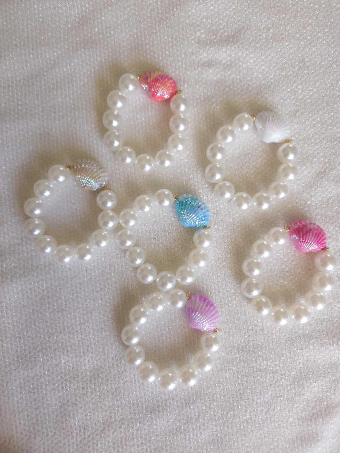 Shell Pearl Bracelet