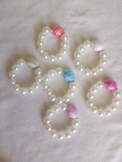 Shell Pearl Bracelet