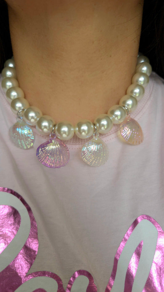 ✨ Conchita Pearl Necklace – Chunky Acrylic Pearls & Iridescent Shells | Handmade Mermaid Vibes Jewelry